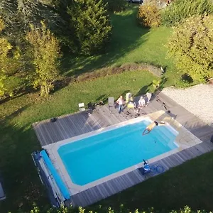  Gasthof D'hotes Le Cedre Bleu